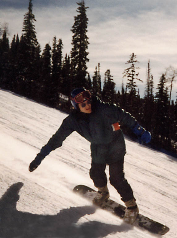 Carving on my snowboard. (Category:  Skiing)