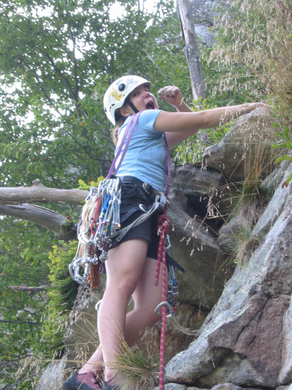 Lindsay eating blueberries on the second pitch of Bloody Mary. (Category:  Rock Climbing)