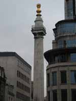 Monument to the Great Fire of London. (Category:  Travel)