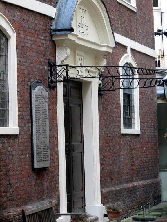 Bevis Marks Synagogue.  The oldest synagogue in England. (Category:  Travel)