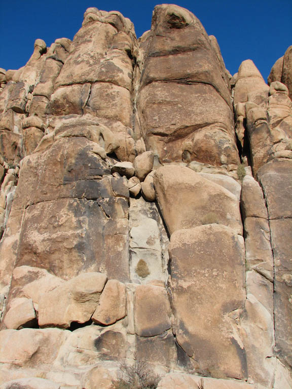 Feudal Wall.  The climb in the center of the photo is Dum Roodle.  The twin cracks on the right of the photo are Princess (left) and The Mikado (right). (Category:  Rock Climbing)