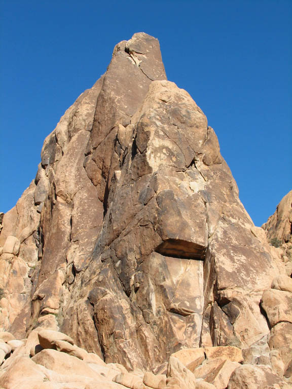 Moosedog Tower.  Direct South Face runs up to the large roof in the center, then escapes right and up to the summit. (Category:  Rock Climbing)