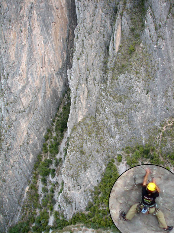 Aramy leading Muffin Man.  Shot from Space Boyz. (Category:  Rock Climbing)