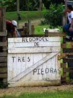 Redondel De Tres Piedras! (Category:  Travel)