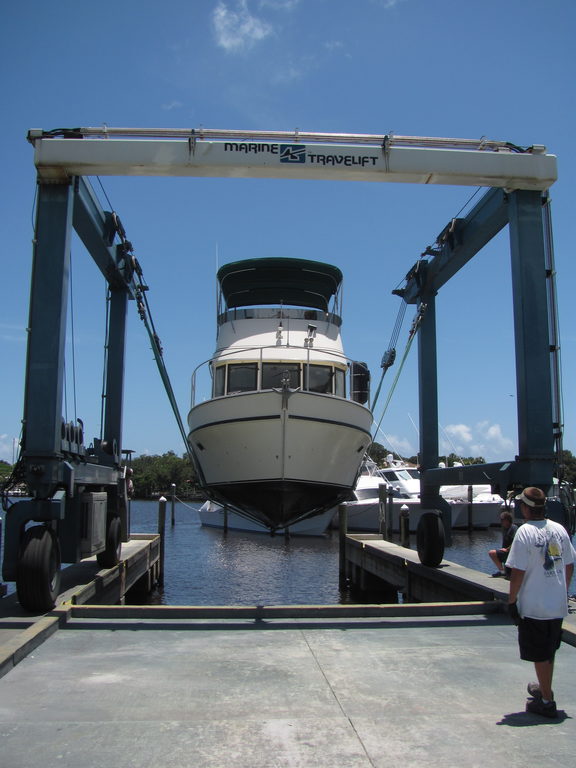 Inspecting the hull. (Category:  Family)