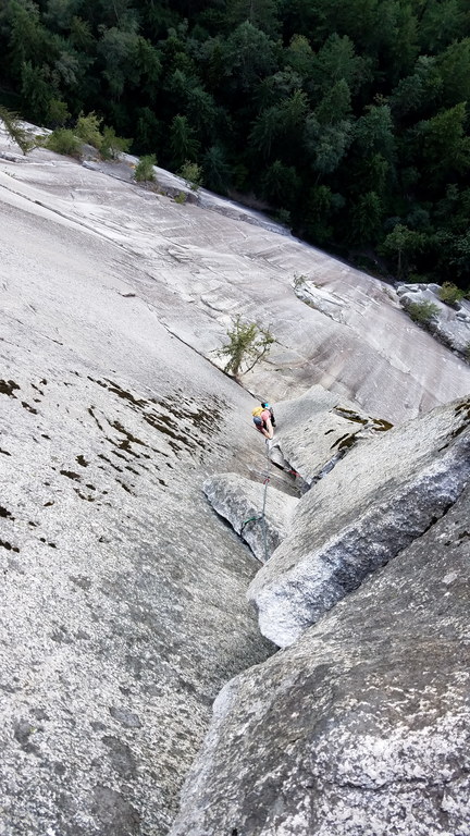 Guy coming up the Split Pillar (Category:  Rock Climbing)