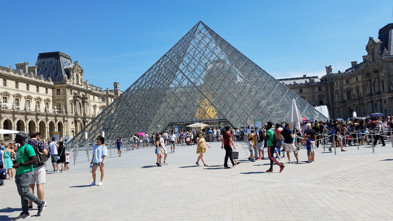 Louvre (Category:  Climbing)