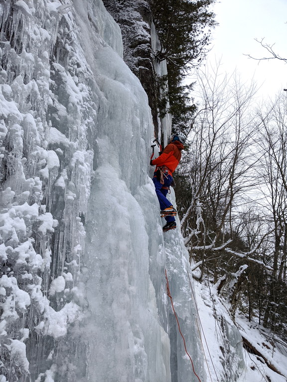 Leading Ice Slot (Category:  Ice Climbing)